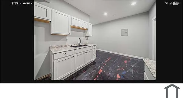 3 bed, 1200 sqft, $1,500 — Photo 2