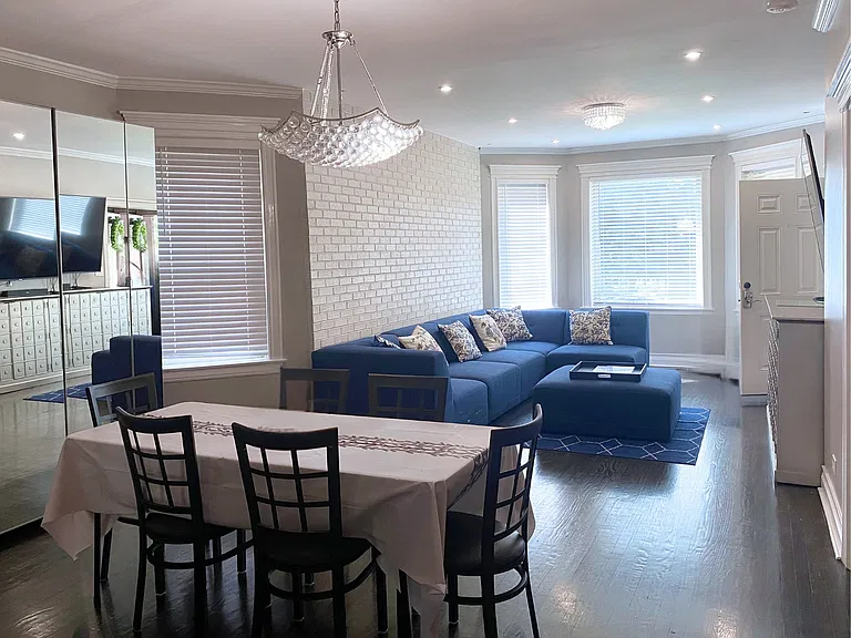 3839 N Hamlin Ave #1 — Photo 7