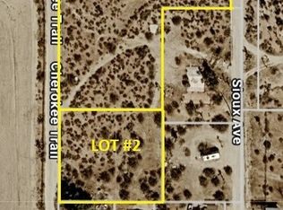 1 Cherokee Trl, Yucca Valley, CA 92284