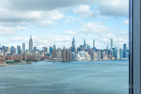 Sold by Brick&Mortar | media 16