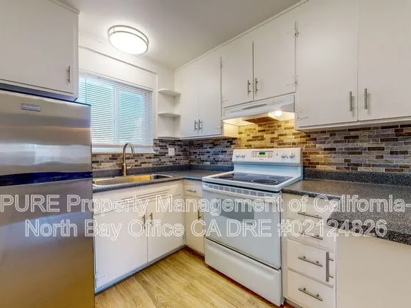 555 Dexter St APT E, Santa Rosa, CA 95404