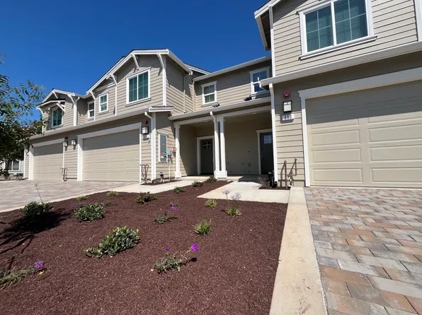 313 Gurries Dr, Gilroy, CA 95020