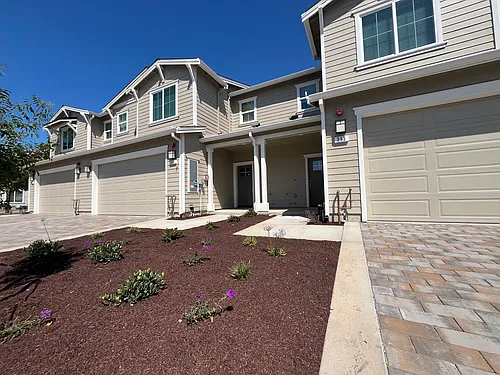 313 Gurries Dr Photo 1