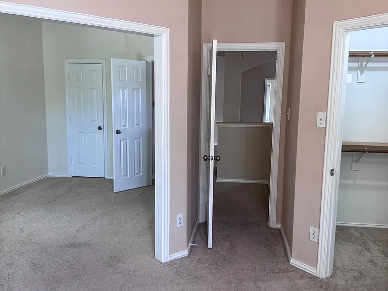 9702 Windy Hollow Dr — Photo 39