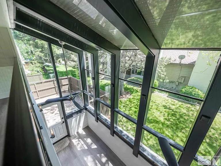 430 Angela Pl — Photo 28