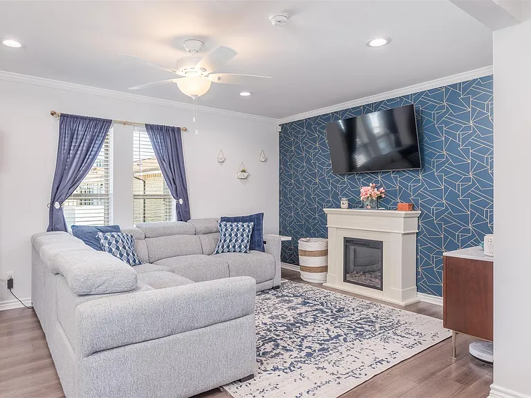 5076 Matilda St #227 — Photo 10