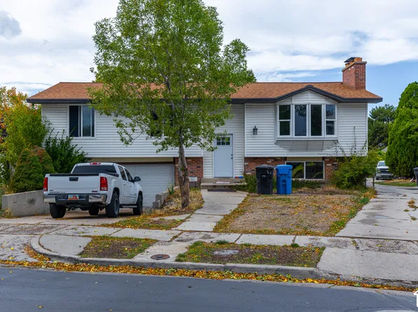 2016 W Hewwood Cir, Salt Lake City, UT 84129