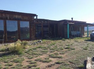25 Ecantado Rd, Amalia, NM 87512
