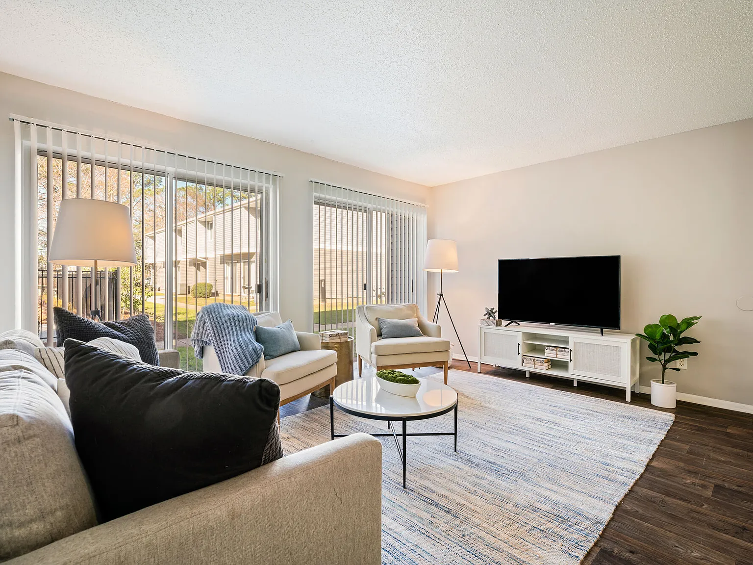 Bay Terrace — Photo 2