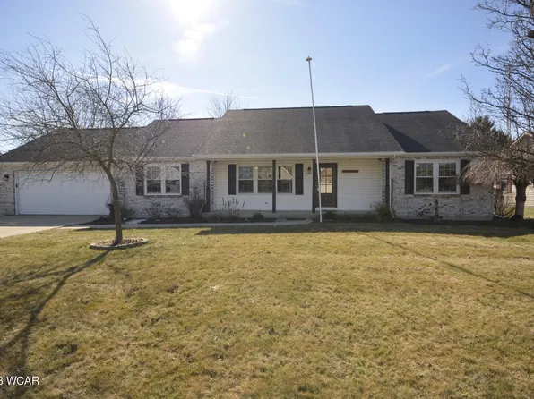 1105 N Warren Ave, Wapakoneta, OH 45895