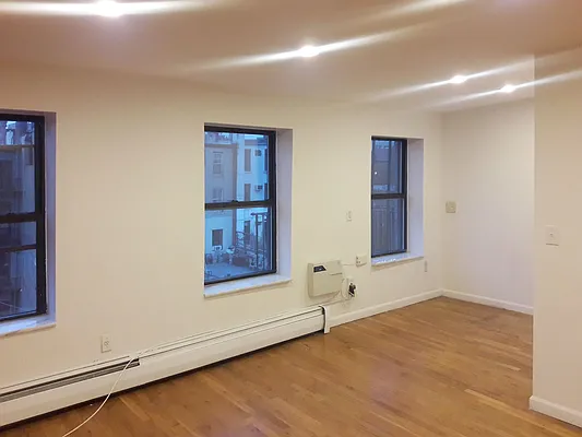 Rented by Awaye Realty Management LLC | media 22