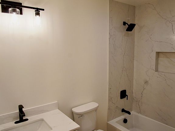5th image of 139 Clark St #A