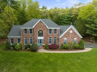 97 Emer Rd, Marlborough, MA 01752