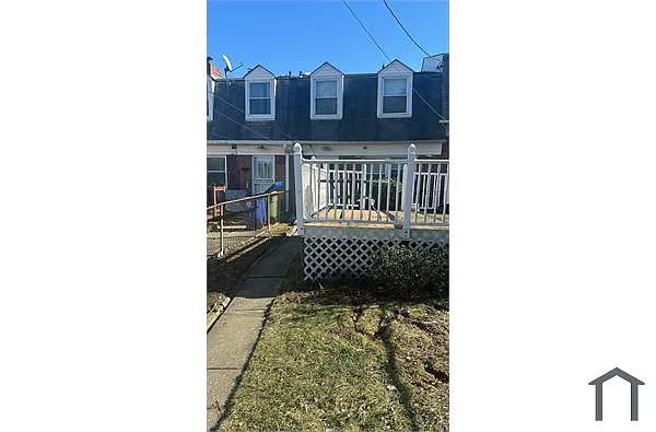 Building Photo - 1424 Limit Ave #1