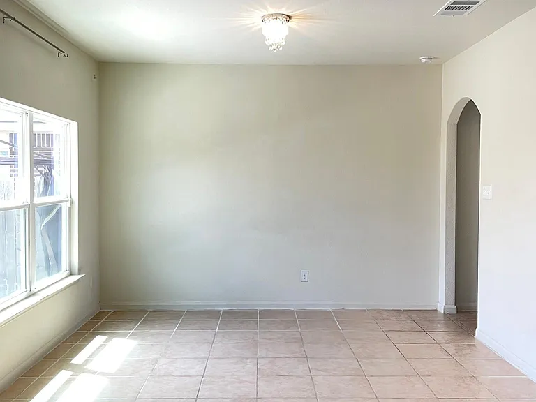 13331 William McKinley Way — Photo 3