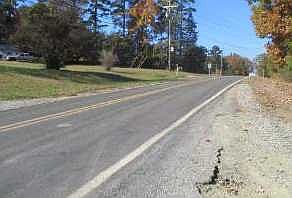 2nd image of 195 Gray Farm Ln