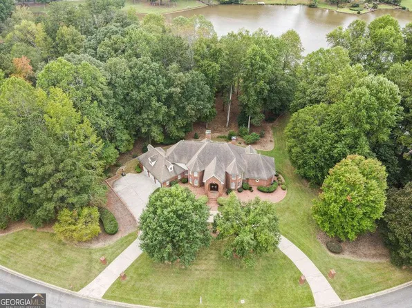 120 Island Cove Dr, Newnan, GA 30263