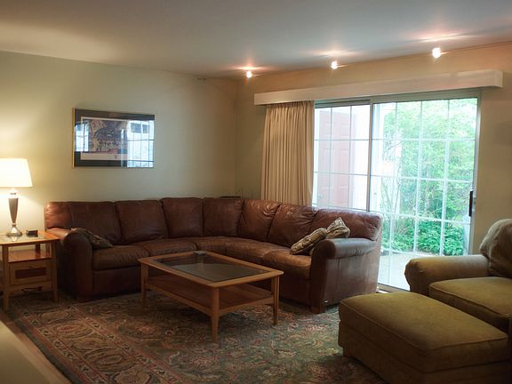 4th image of 48 Winding Brook Dr