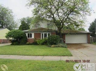 34832 Stewart Dr, Romulus, MI 48174