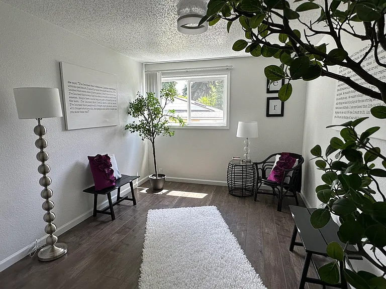 808 NE Garrison St — Photo 17