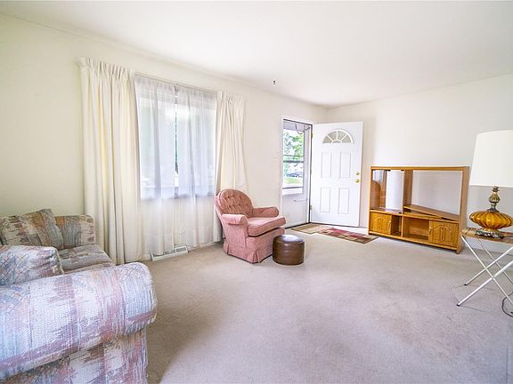 5th image of 2686 S Knox Ct