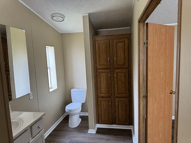 7633 Ling Rd — Photo 12