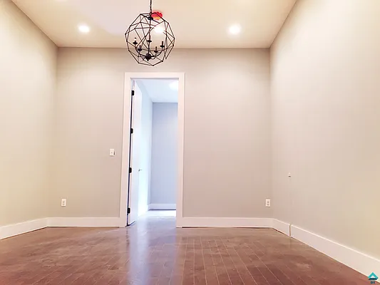 Rented by EXR | media 11
