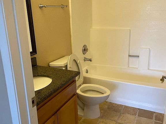 5th image of 7130 Shoreline Dr #1304