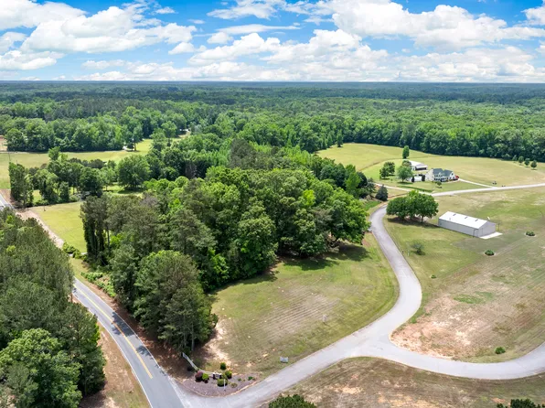 100 Kenley Dr, Brooks, GA 30205
