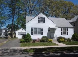 141 Shawmut St, Springfield, MA 01108