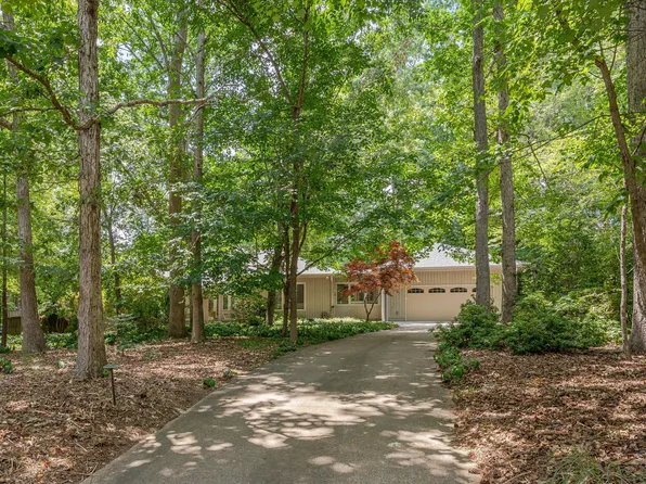 211 Longwood Dr, Chapel Hill, NC 27514