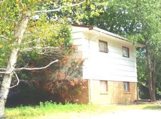 1900 Alder Ln, Champaign, IL 61821