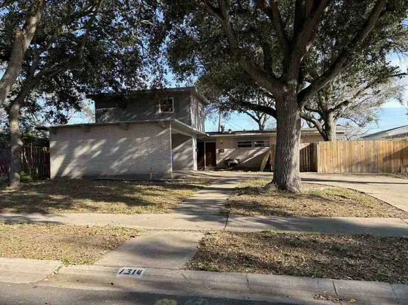 1314 Casa Verde Dr, Corpus Christi, TX 78411