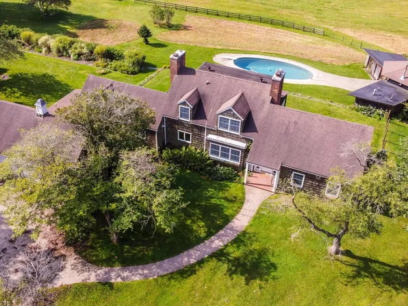 5444 Barber Rd, Metamora, MI 48455