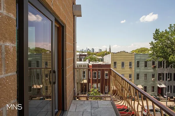 Rented by MNS Marketing | media 19