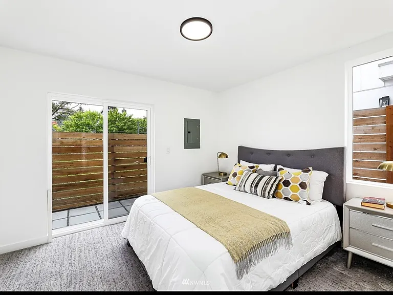 7717 D Mary Ave NW #D — Photo 2