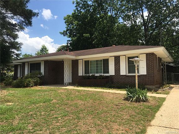 2nd image of 3802 Duquesne Dr