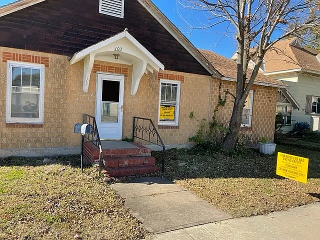 103 South Main Street — Photo 2