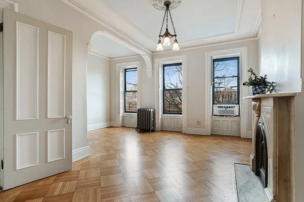 Rented by Compass | media 2