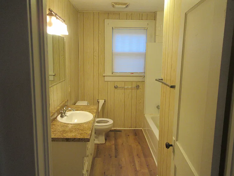 2336 E Cherry St — Photo 7