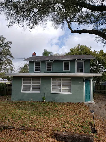 209 W Kirby St Photo 1