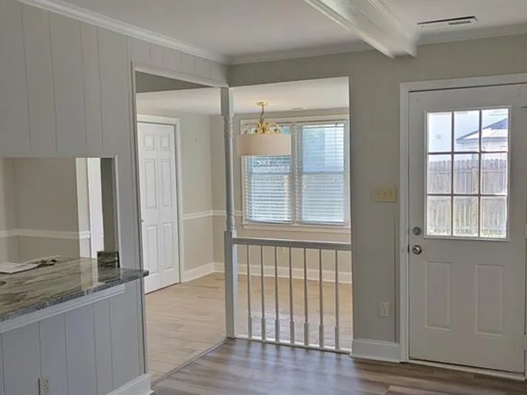 2537 Townfield Ln — Photo 4