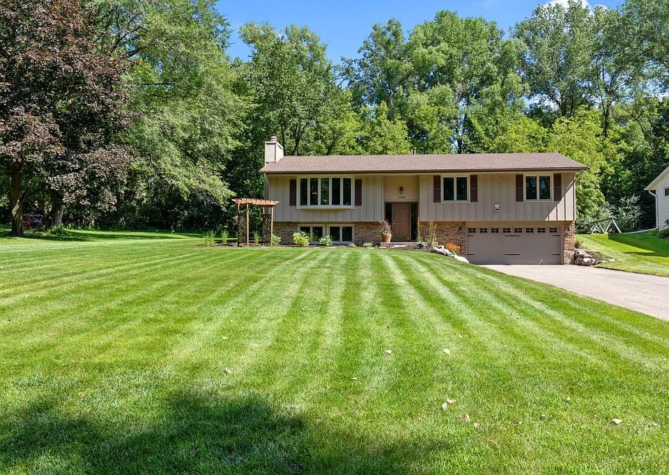 2nd image of 15625 Park Terrace Dr