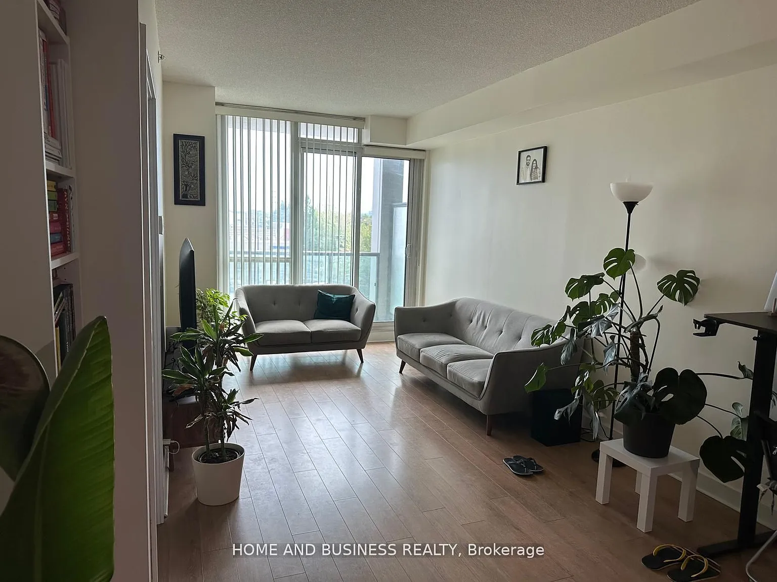 3 bed, $2,750 — Photo 1