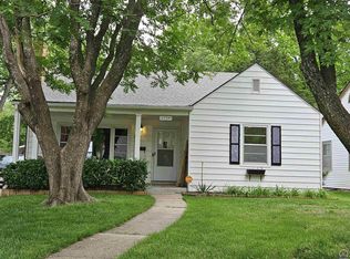 1734 SW Randolph Ave, Topeka, KS 66604