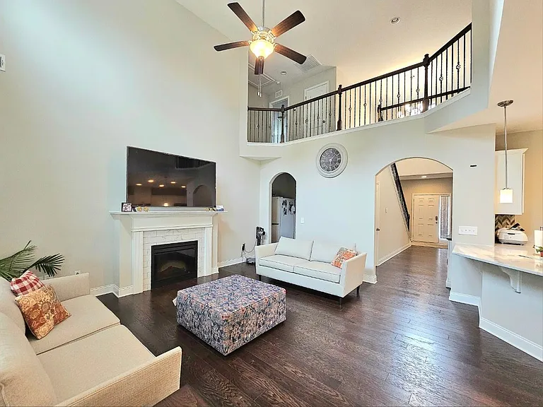 2652 Golf Mill Ct — Photo 5