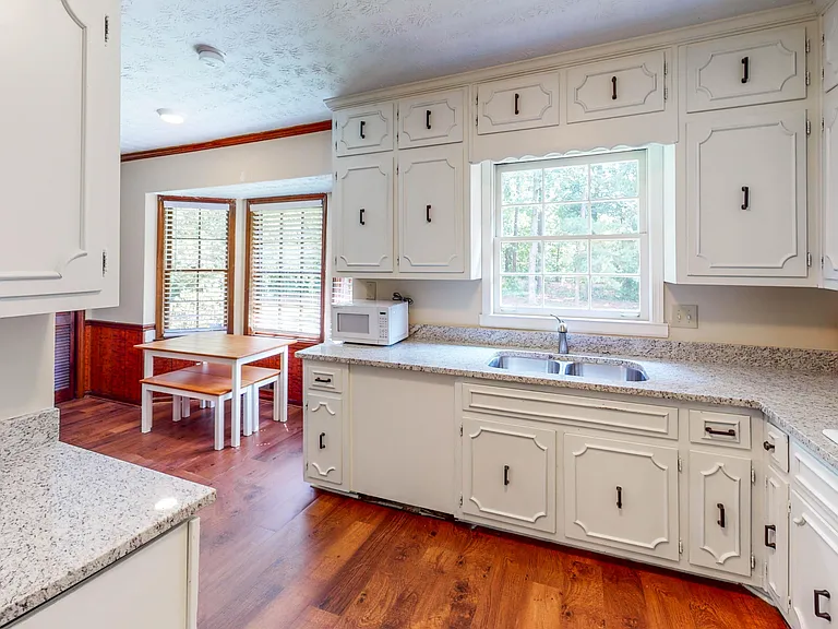 2116 Tudor Castle Cir — Photo 9