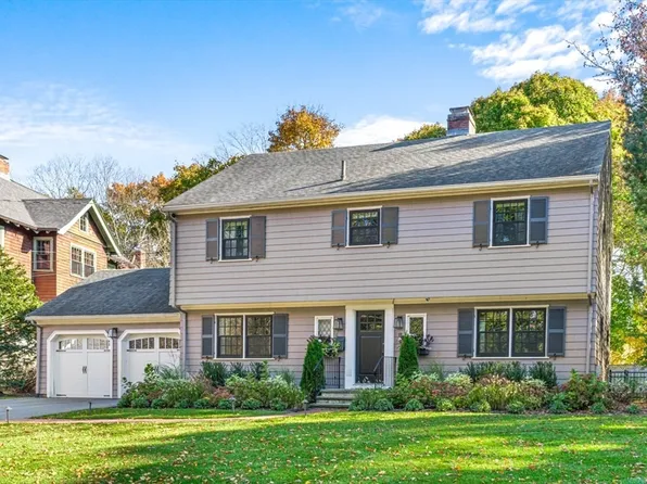 18 Dix St, Winchester, MA 01890