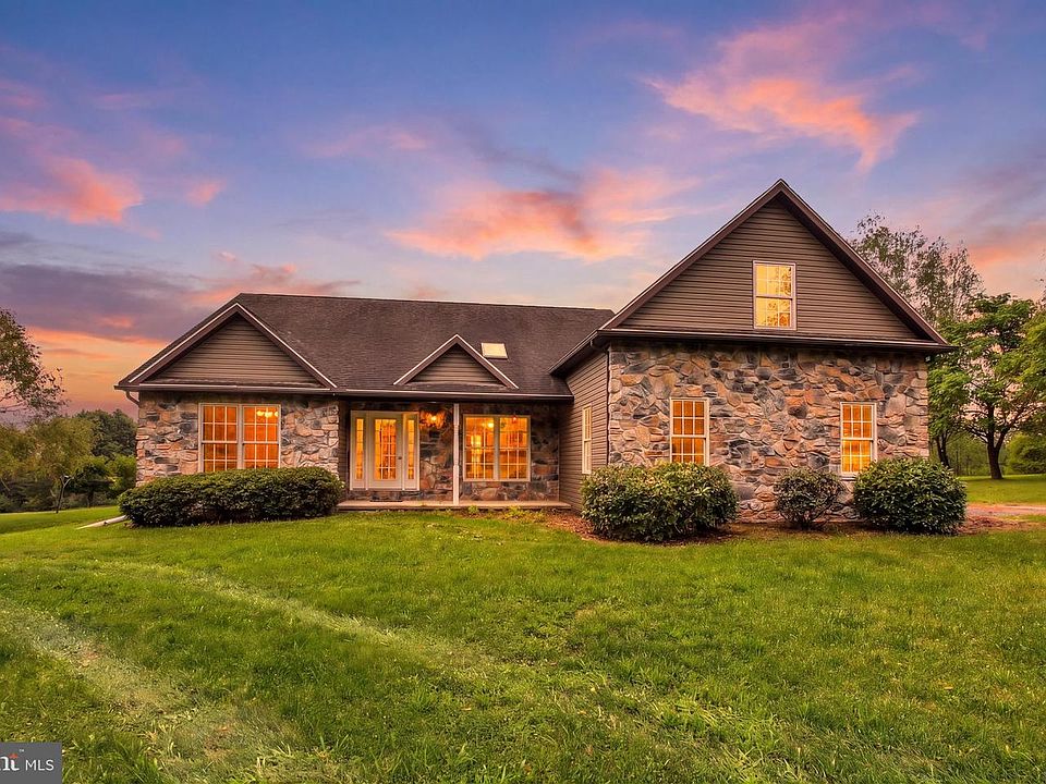 1st image of 888 Battle Ridge Rd
