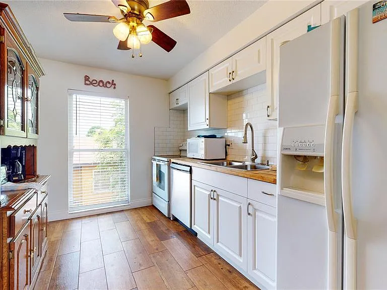7209 Coquina Way #4 — Photo 6